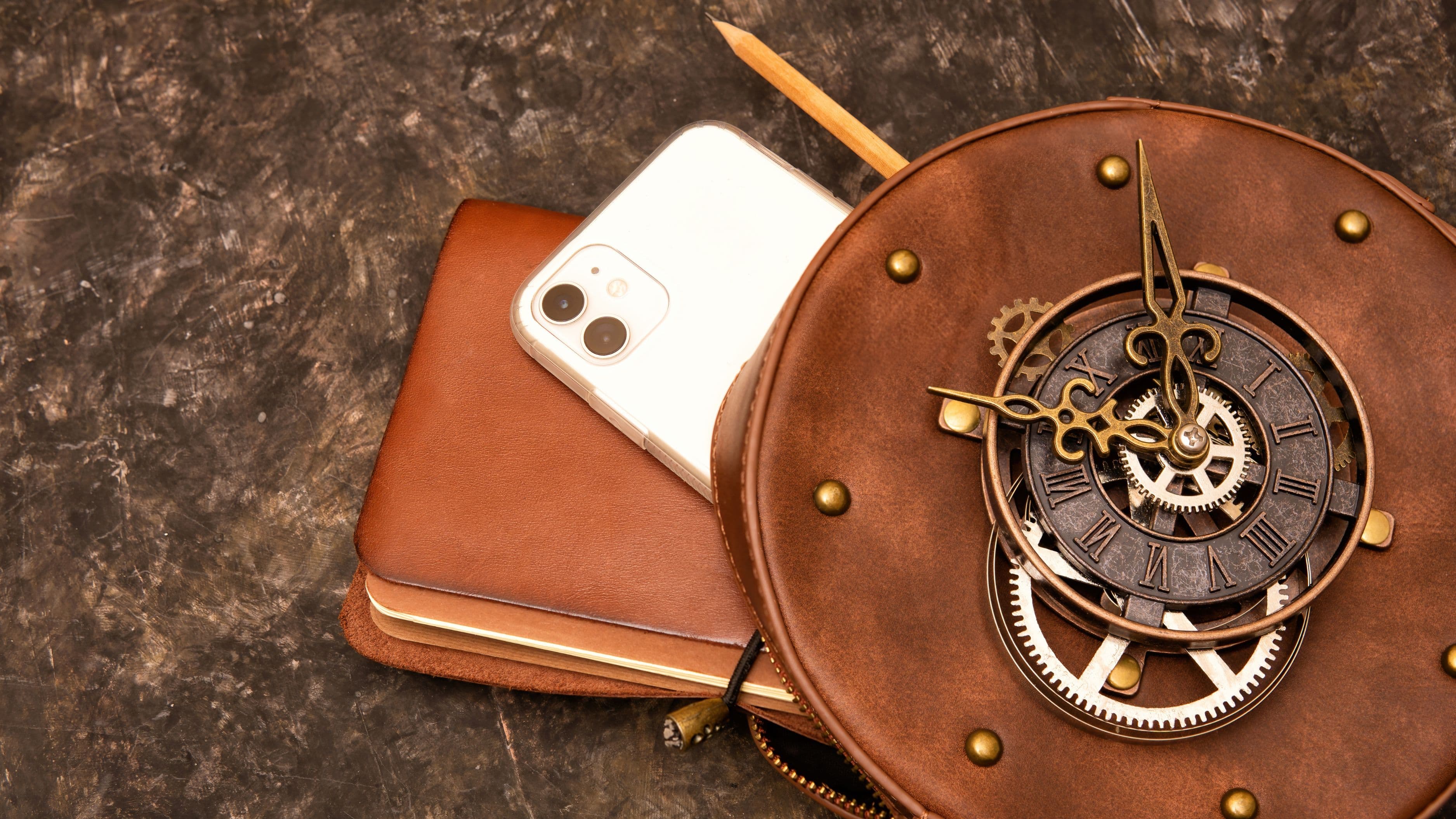 What's in an Artist's Touring Bag: the Essentials List for 2026